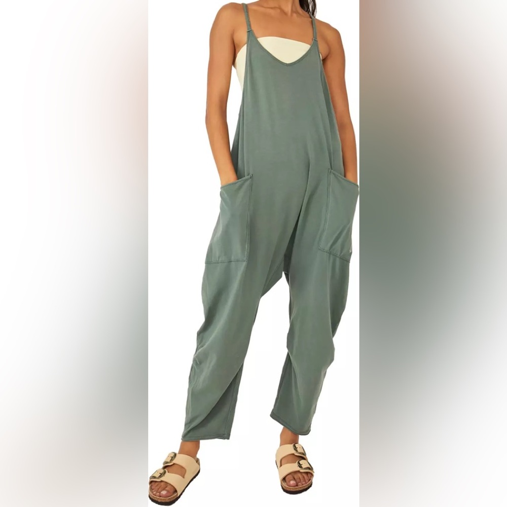 BNWT Free People Movement Hot Shot Onesie.. Color sage 2 sizes xs and small
